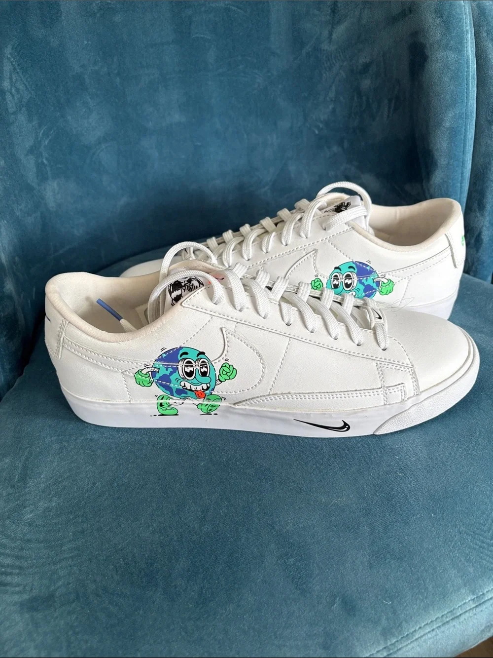 Nike Blazer low flyleather “Earth day” by Steve Harrington